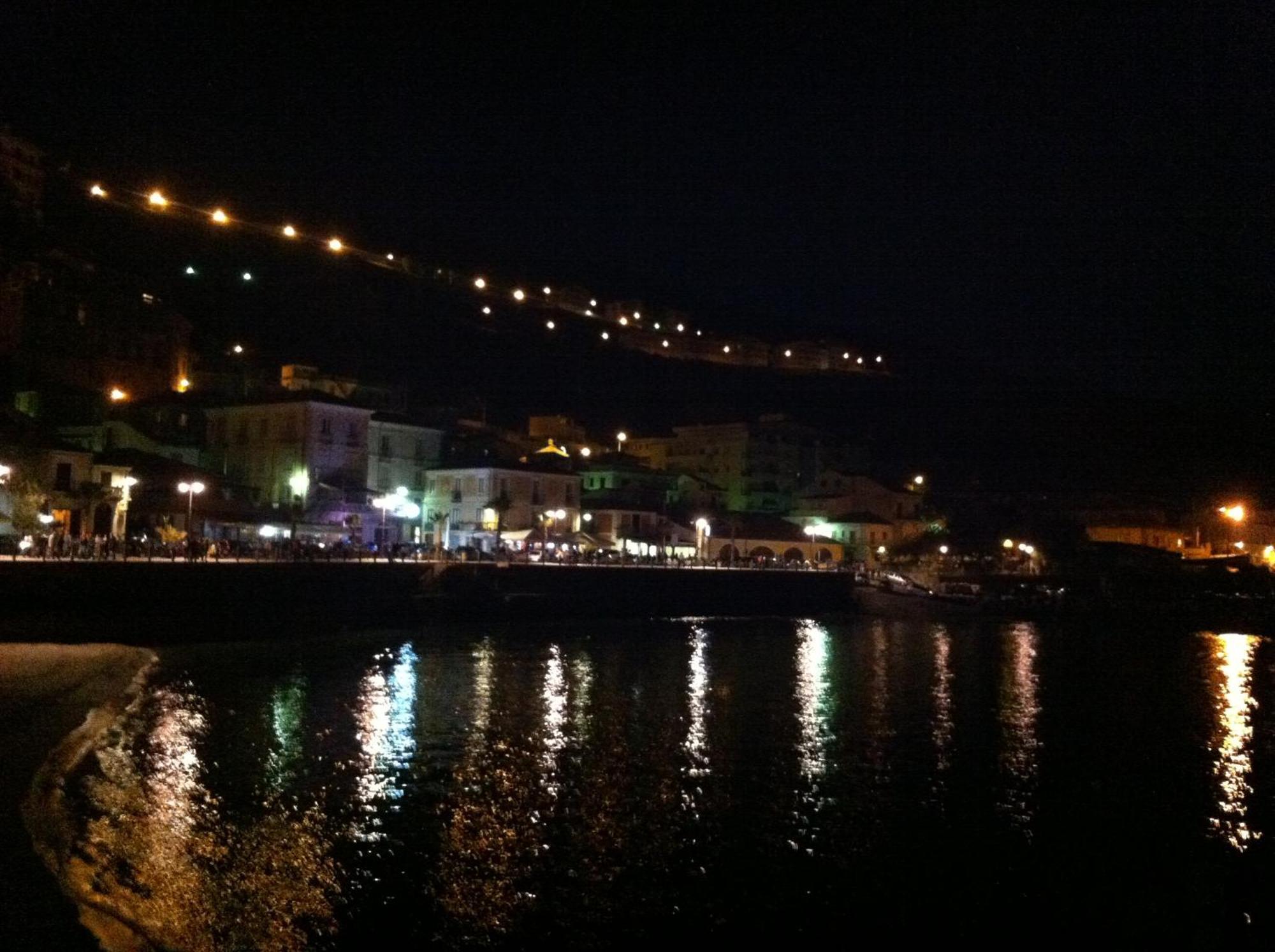 Murat Guesthouse Pizzo  Exteriör bild